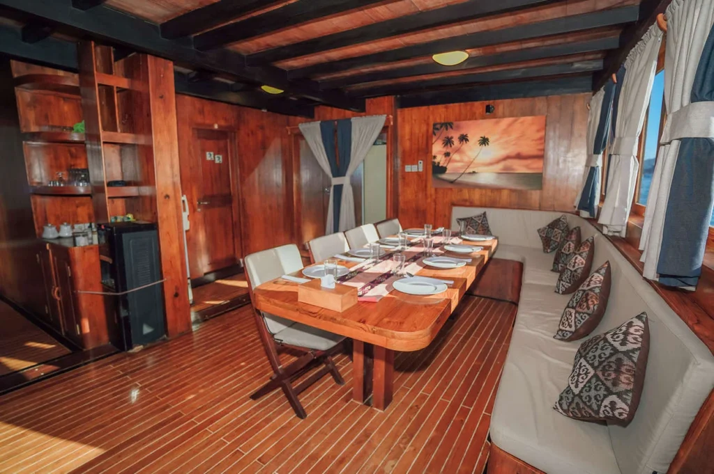 Indoor dining area aboard Queenesia II