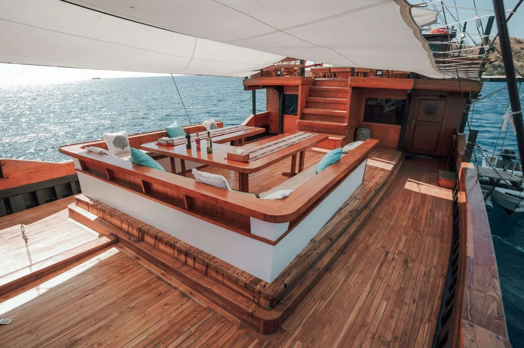 Outdoor lounge deck aboard Queenesia II