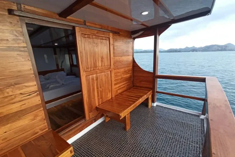 Private balcony of the Master Suite aboard Riley phinisi