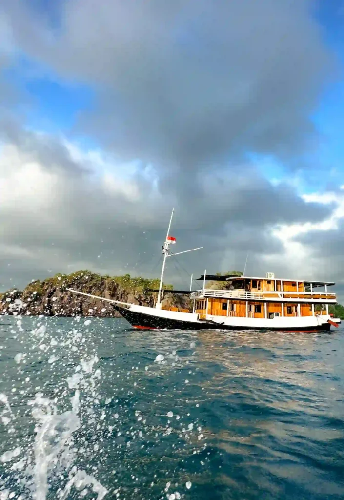 Santemako phinisi viewed from the water in Komodo
