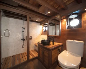 Ensuite bathroom in the lower-deck Guest Cabin aboard Sanya yacht