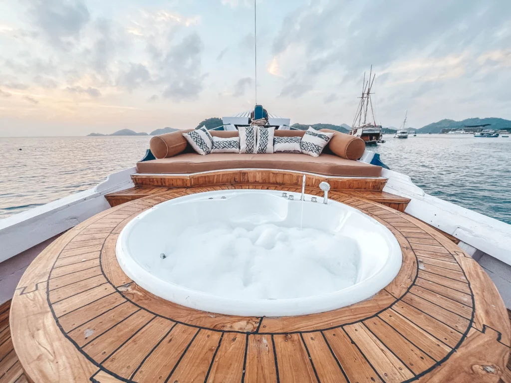 Main-deck jacuzzi area aboard Sea Familia 1