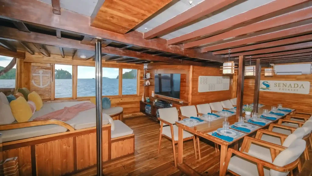 Indoor lounge area aboard Senada phinisi