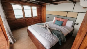 Panoramic Suite Balcony main-deck cabin aboard Senada phinisi