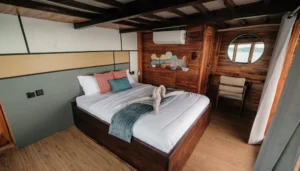 Panoramic Suite Balcony main-deck cabin aboard Senada phinisi