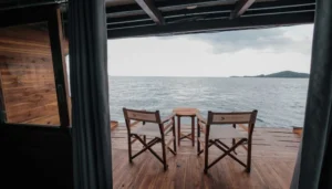 Panoramic Suite Balcony main-deck cabin aboard Senada phinisi