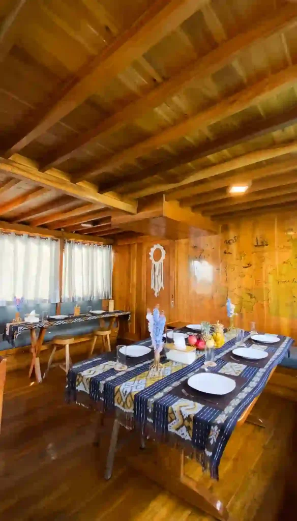 Indoor dining room aboard Singkolo phinisi