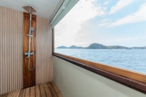 Master Cabin aboard Sora phinisi with double bed and private ensuite