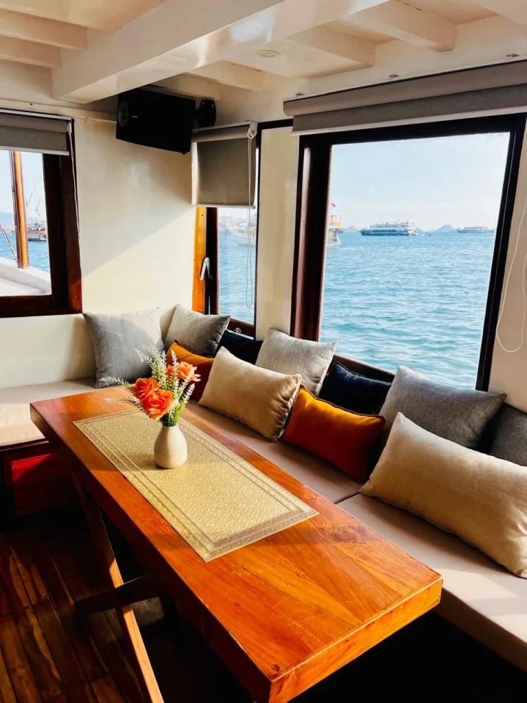 Sukha sail 1 interior social 01 aboard Sukha Sail 1 phinisi
