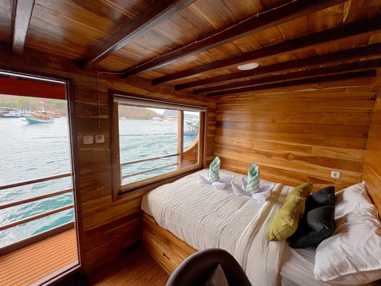 Sundari signature ocean cabin aboard Sundari Voyages phinisi