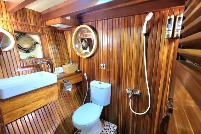 Private ensuite bathroom in the Bima Master Cabin aboard Supraba