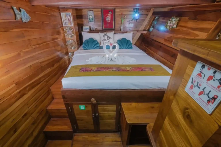 Interior of the Sadewa Cabin aboard Supraba phinisi