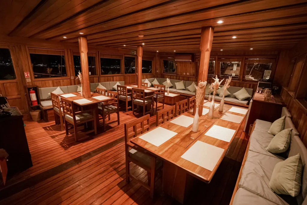 Dining section of the salon aboard Tambora