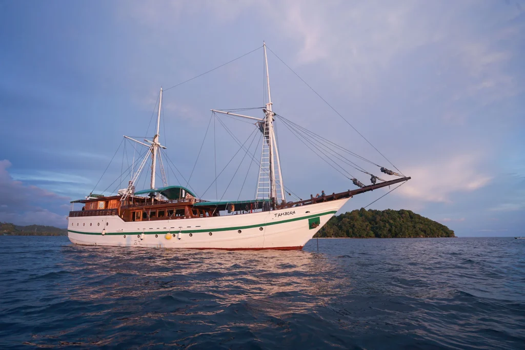 Tambora under way between Indonesian archipelagos