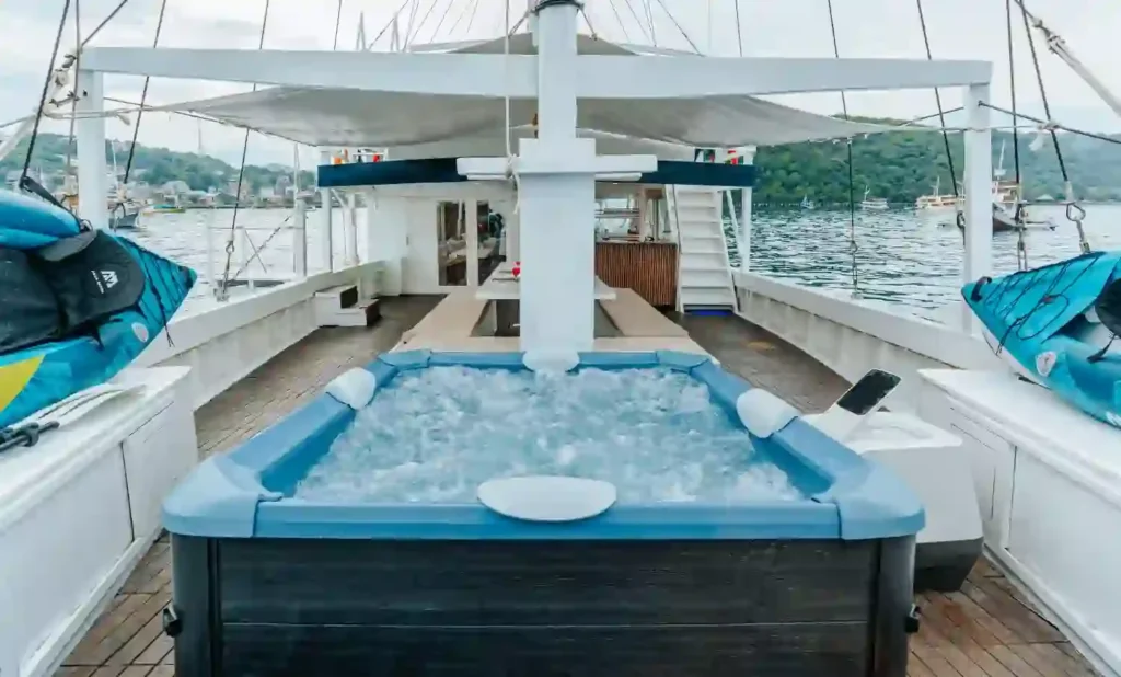 Jacuzzi on the deck of Tara, open to all guests on board