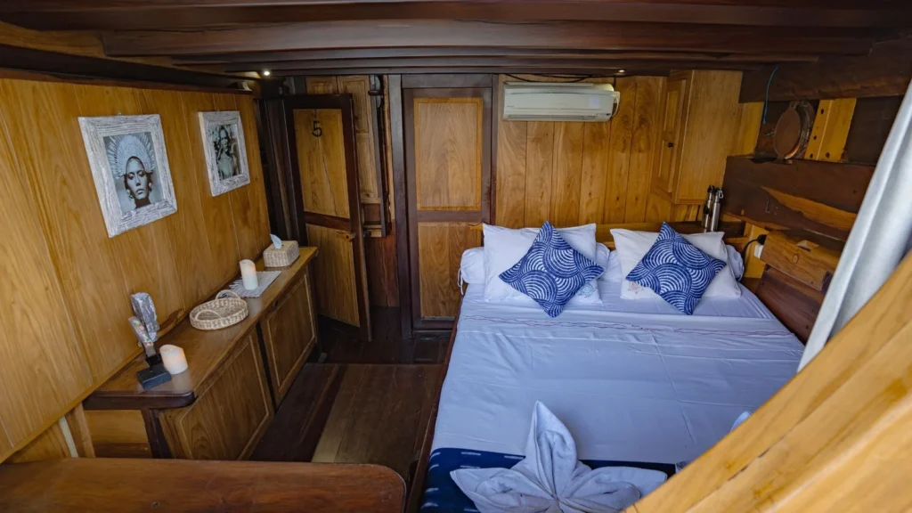 Sulawesi guest cabin aboard Teman liveaboard