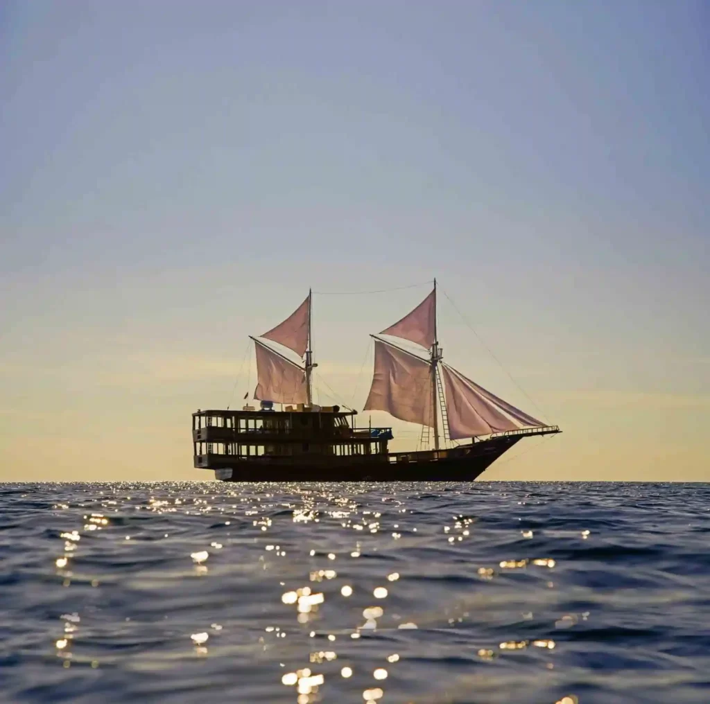 The Oracle 35m phinisi yacht