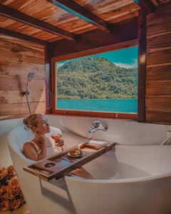 Western Room cabin aboard Vinca Voyages