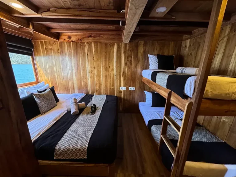 Four-person Sharing Cabin aboard Blackbeard Phinisi
