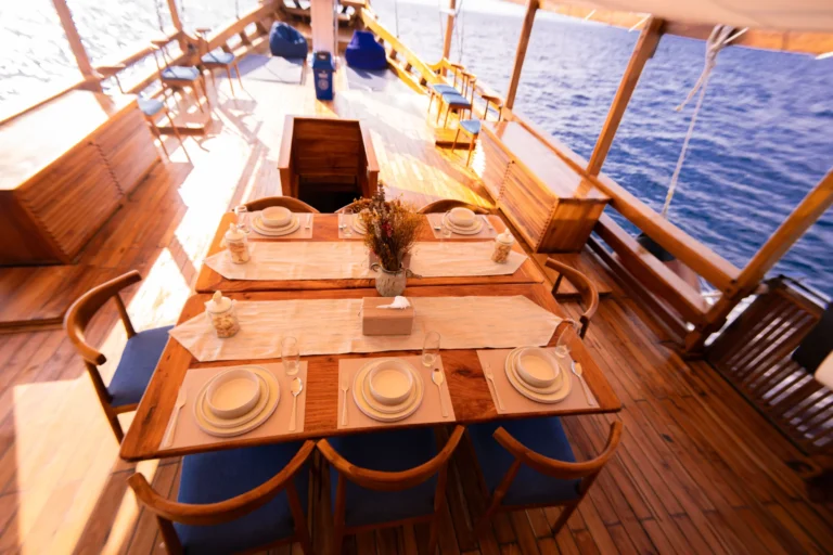 Second view of a Twin Cabin aboard Blue Lotus