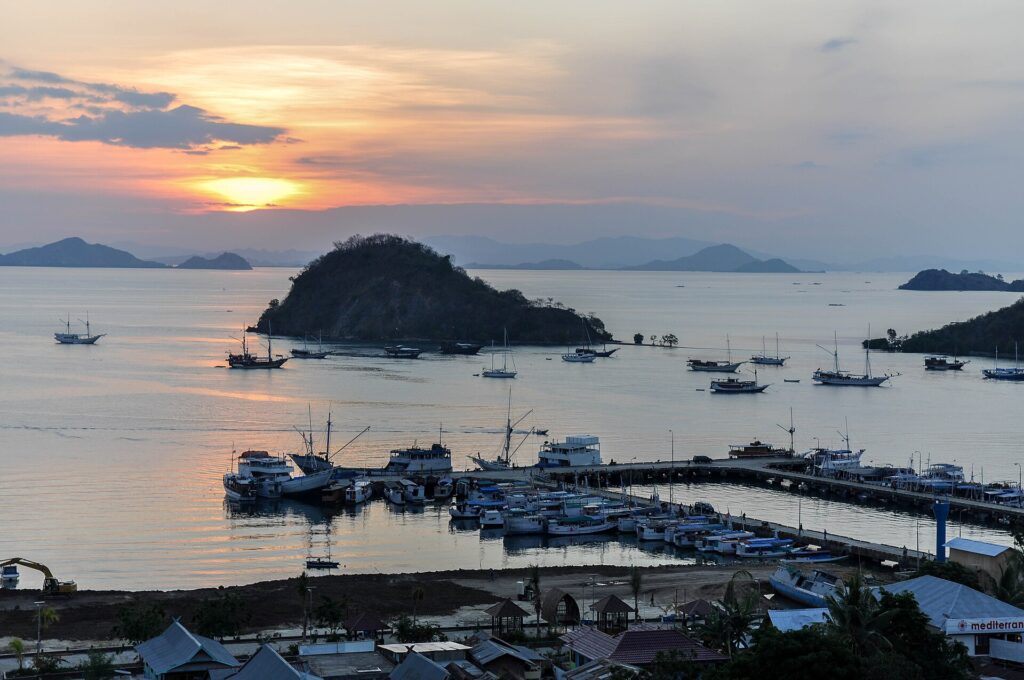 Secondary destination view of Kalong Island