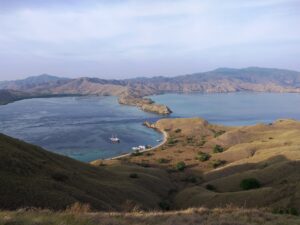 Dry-season island landscape at Gili Lawa Darat