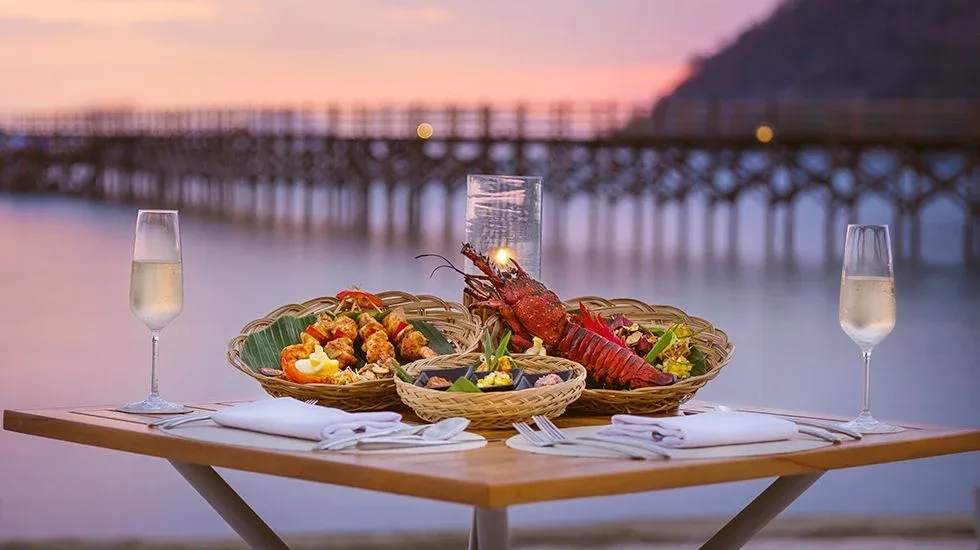 Food and drinks served at KISIK Seafood & Grill in Labuan Bajo