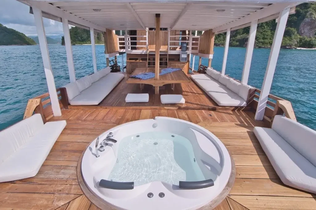 Jacuzzi area aboard Malca Voyages
