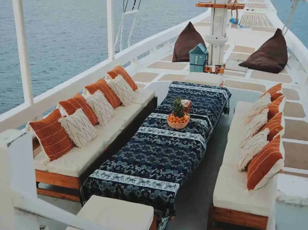 Lounge aboard Sands Bajo