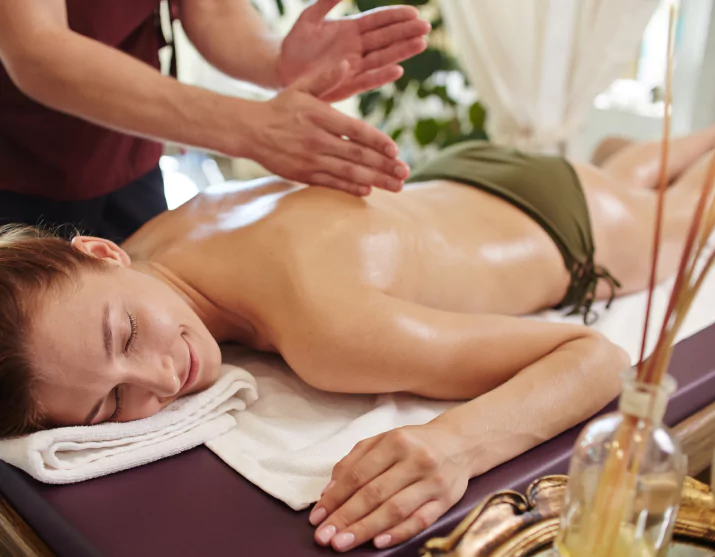 Sebayur Spa at Komodo Resort massage