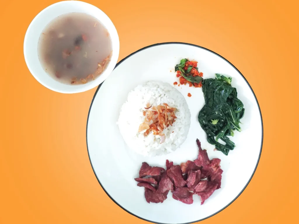 Food and drinks served at Sei Sapi Lejong in Labuan Bajo