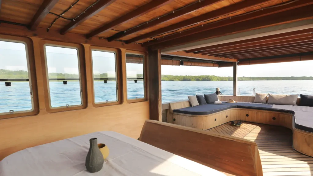 Open-plan saloon and lounge aboard Splendour yacht